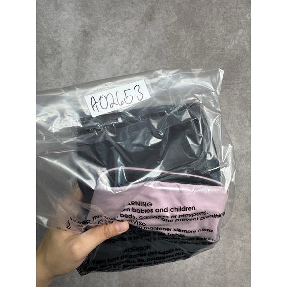 Lululemon Leggings Size 4 21" Inseam Yoga Workout Pink Black ** - Picture 13 of 13